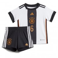 Camisa de time de futebol Alemanha Joshua Kimmich #6 Replicas 1º Equipamento Infantil Mundo 2022 Manga Curta (+ Calças curtas)